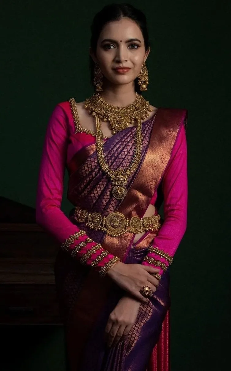 A glam Purple Soft Silk Saree With Bewitching Blouse Piece