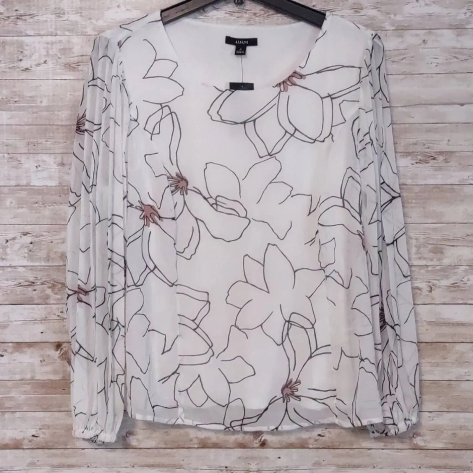 Alfani Floral Print Pleat Sleeve Top Petite Large