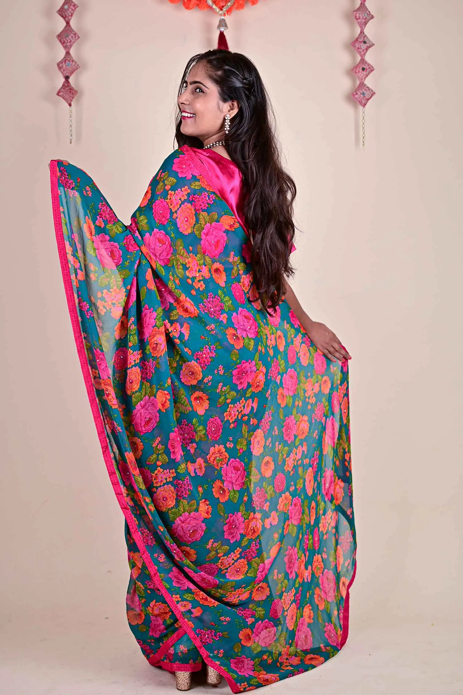 Beautiful classy georgette printedwrap in 1 minute saree