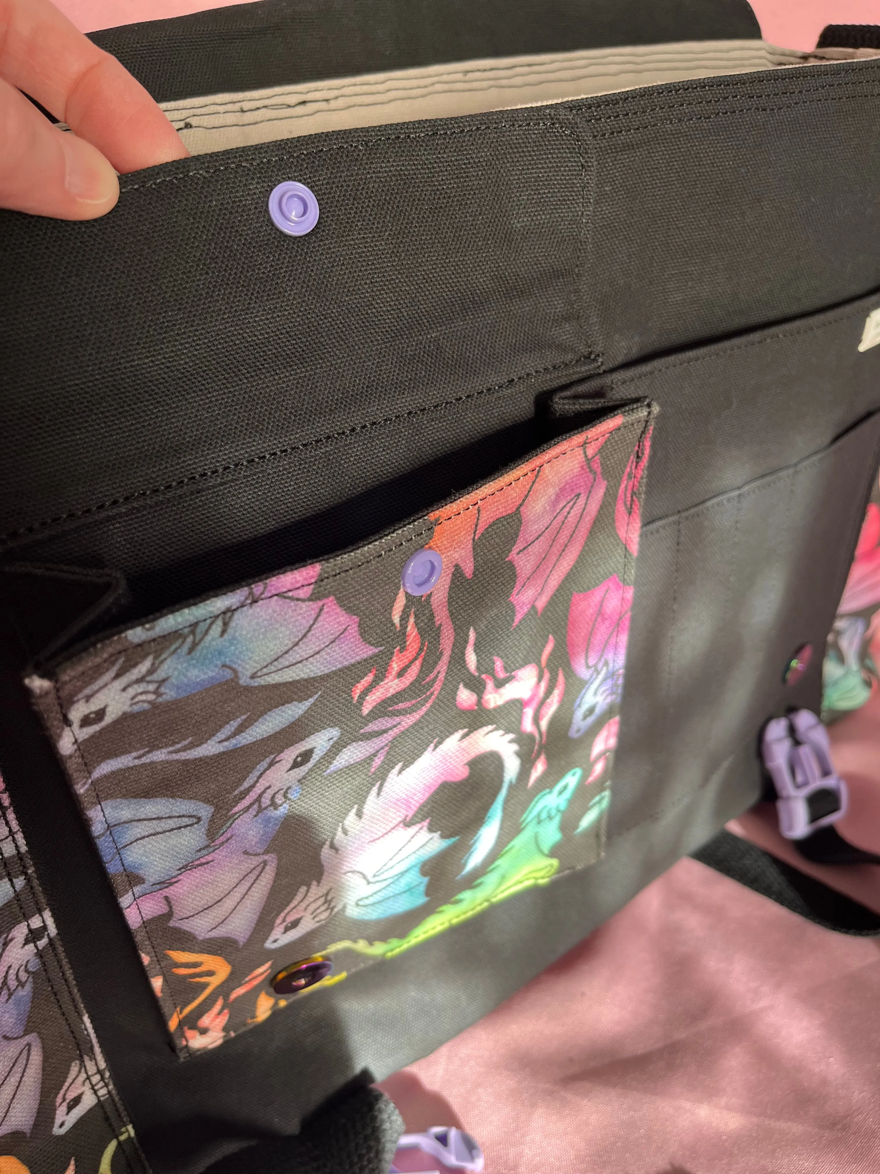 Carrier Bag of Draconic Splendor