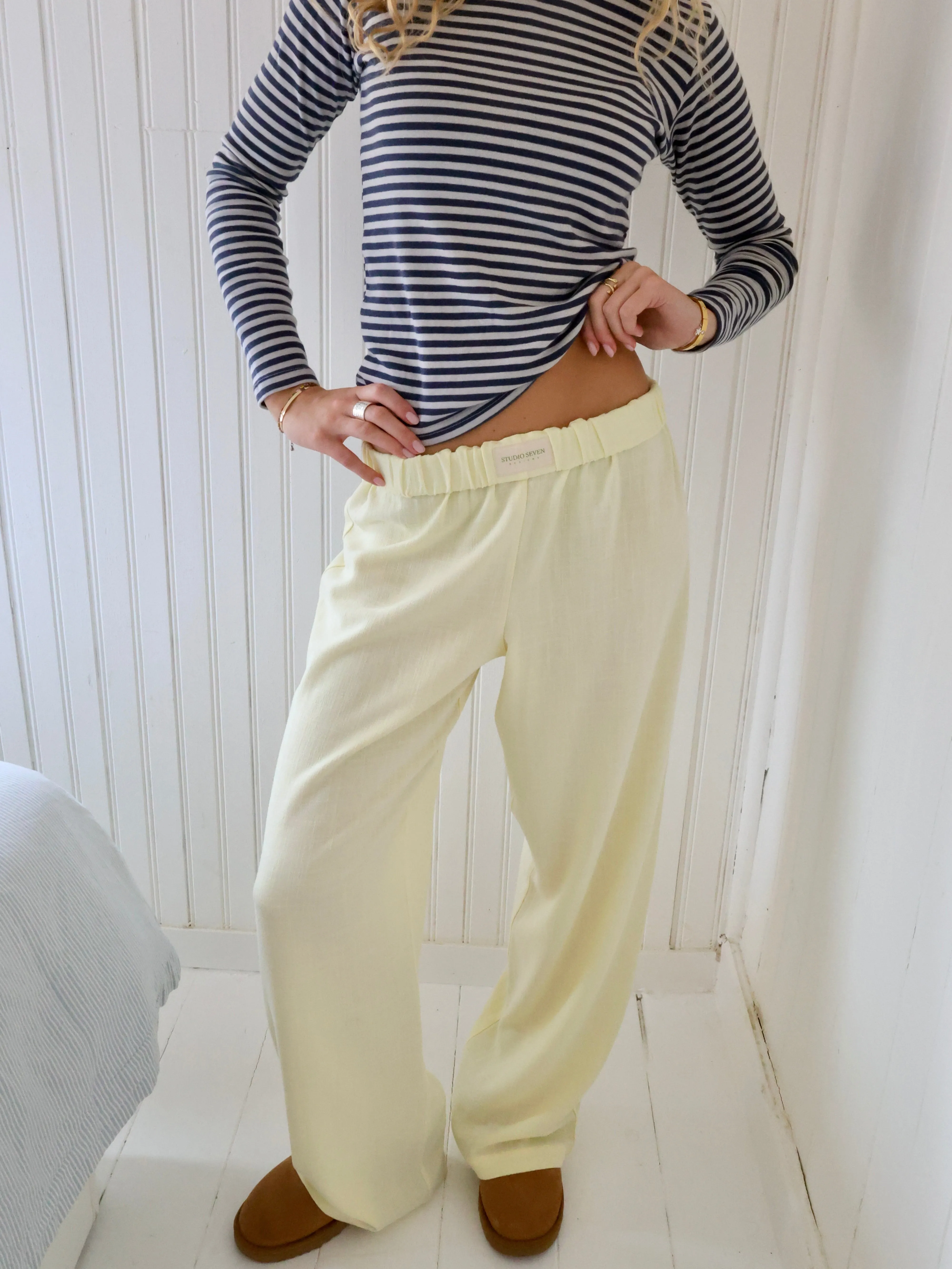 Dona- Stylish casual pants with wide legs
