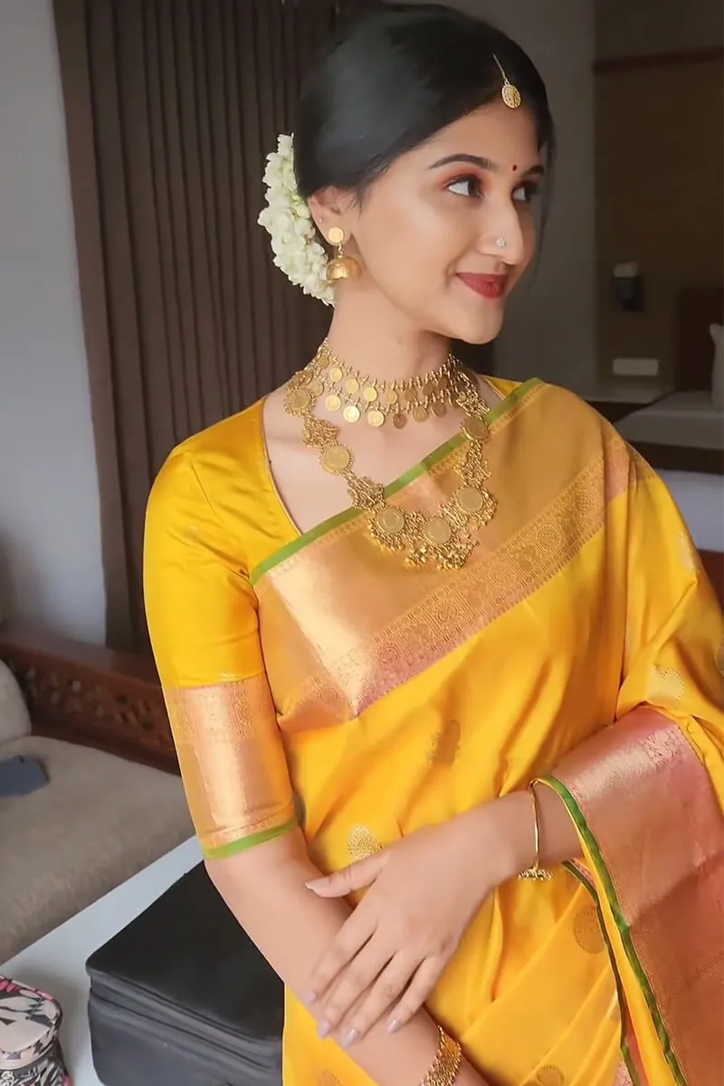 Girlish Yellow Soft Silk Saree With Mesmeric Blouse Piece