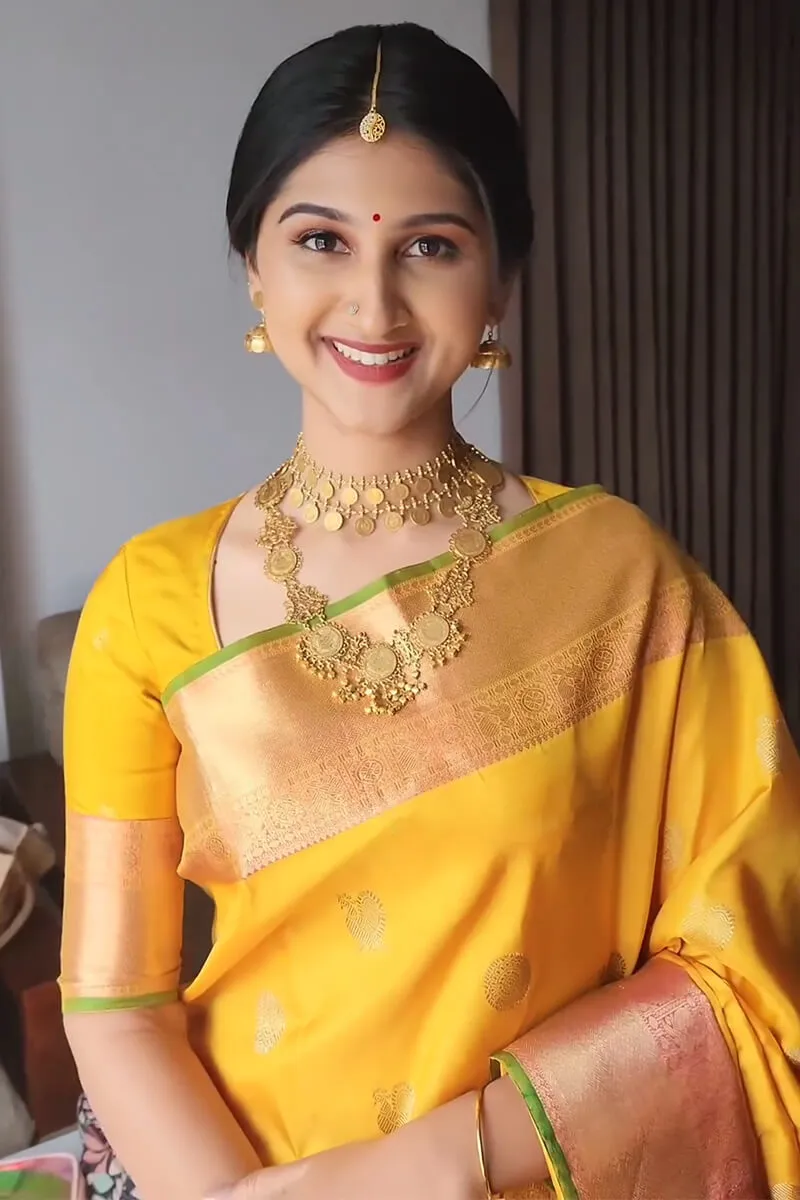 Girlish Yellow Soft Silk Saree With Mesmeric Blouse Piece