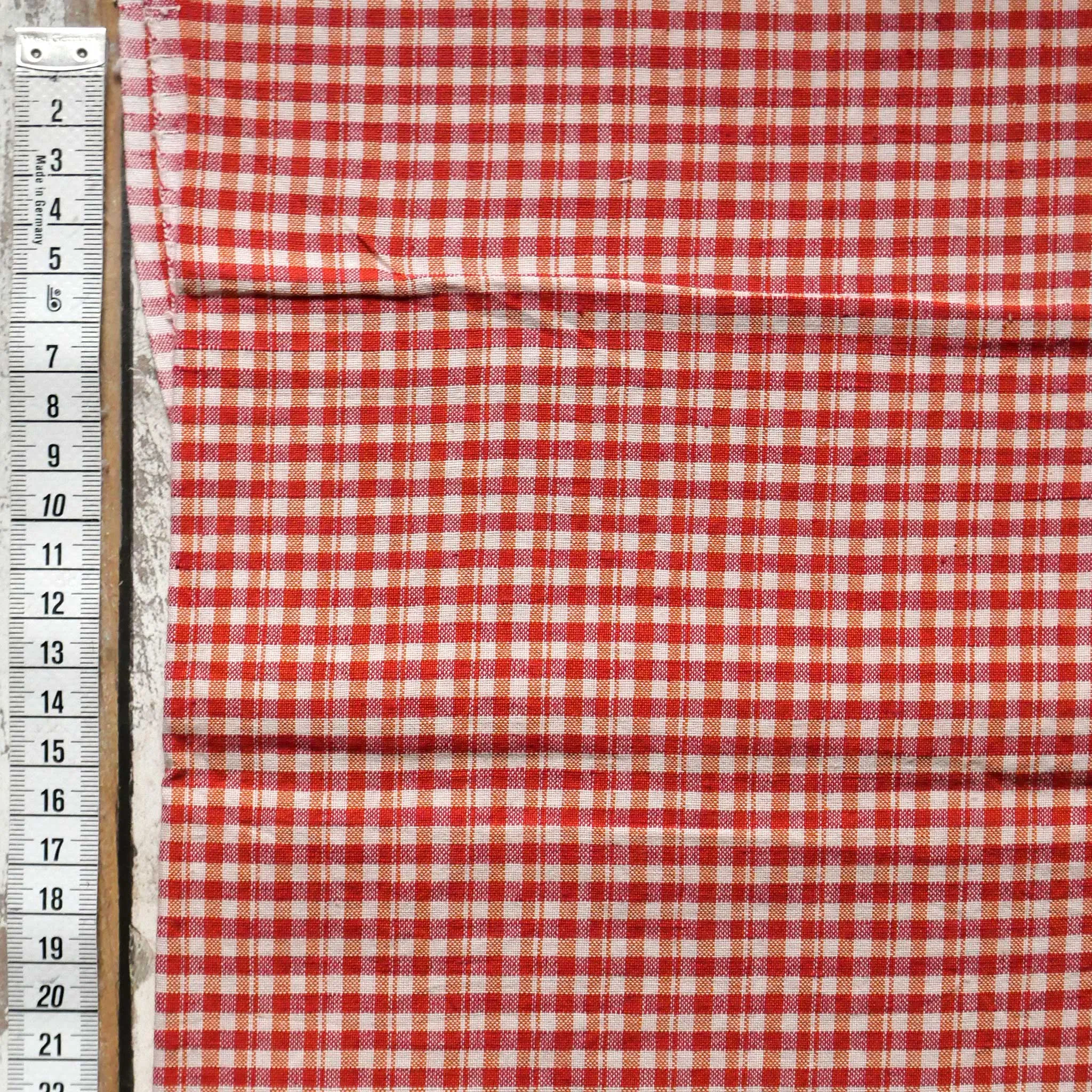 Handloom Annie Check