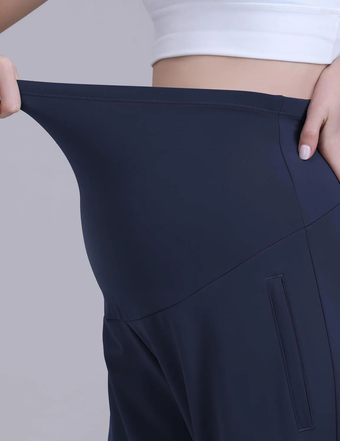 Maternity Joggers Fleece Lined Maternity Sweatpants Stretchy Workout Casual Pregnancy Pants with Pockets