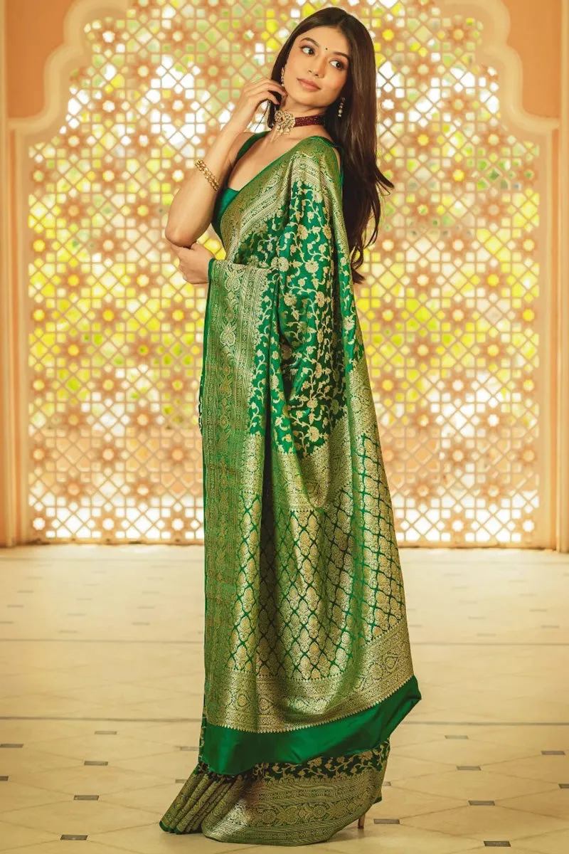 Moiety Green Soft Silk Saree With Blooming Blouse Piece