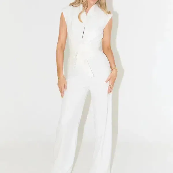 Odette – Tailored silhouette – Sleeveless jumpsuit