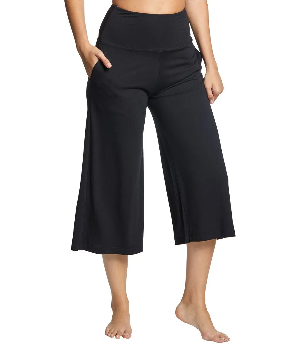 Onzie Wide Leg Crop Pants