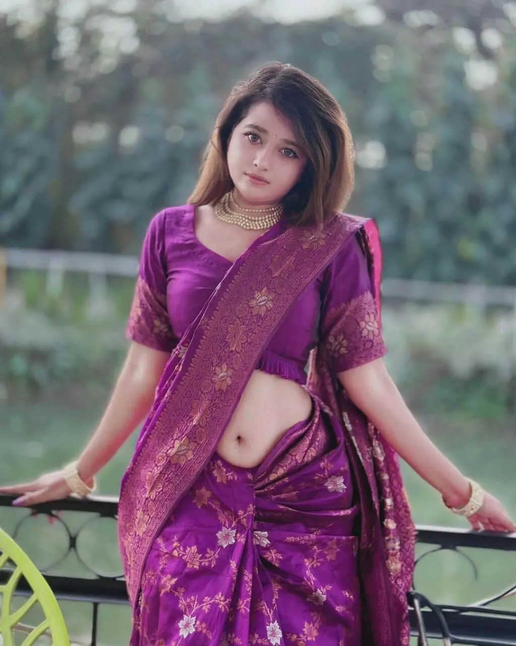 Ravishing Purple Soft Silk Saree With Groovy Blouse Piece