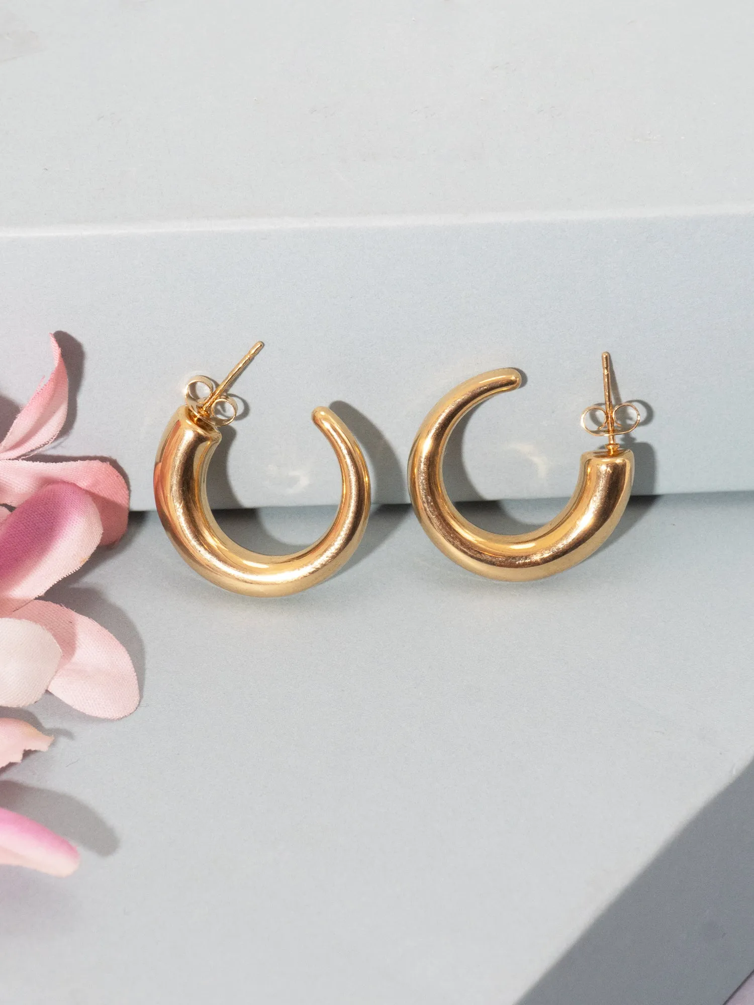 Stylish Gold Plated Anti Tarnish Hoop Earrings