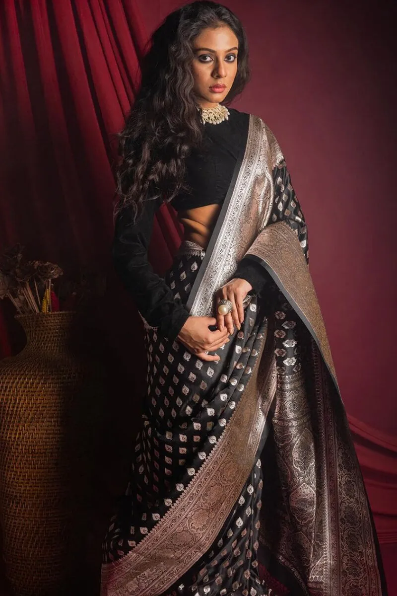 Susurrous Black Soft Silk Saree With Lassitude Blouse Piece