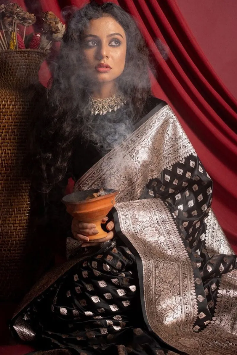 Susurrous Black Soft Silk Saree With Lassitude Blouse Piece