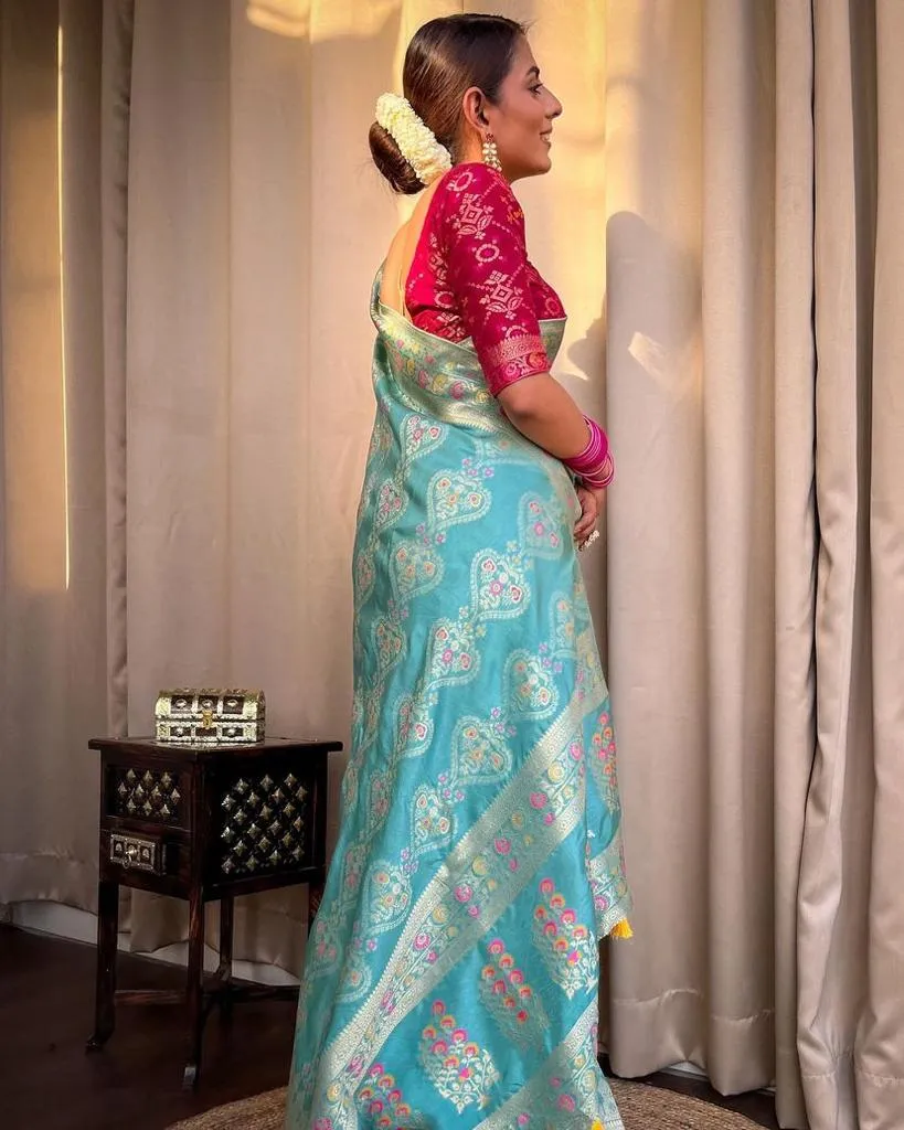 Vestigial Firozi Soft Silk Saree With Mesmerising Blouse Piece